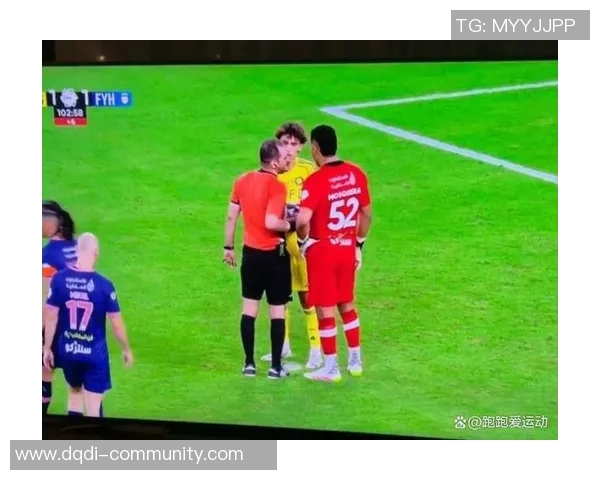 国王杯激战AC米兰狂胜那不勒斯引发争议判罚全场沸腾